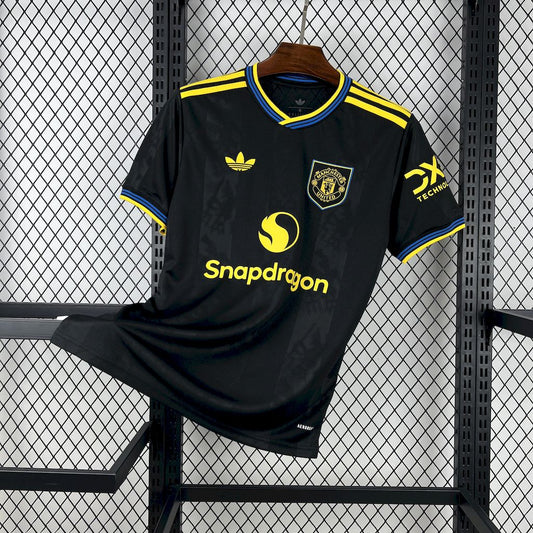 MANCHESTER UNITED JERSEY 2025/2026