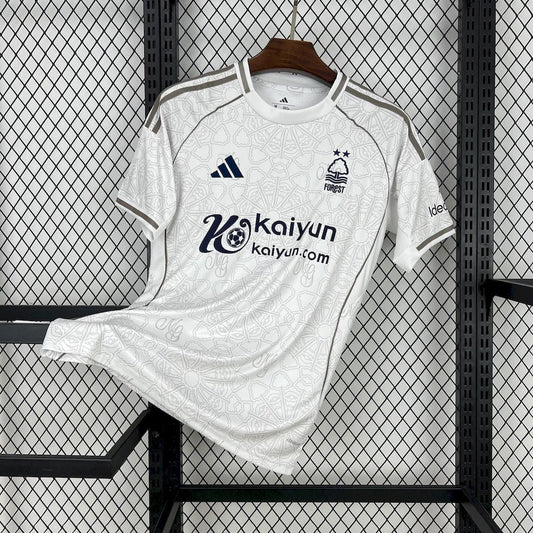 NOTTINGHAM FOREST 2025/2026 JERSEY